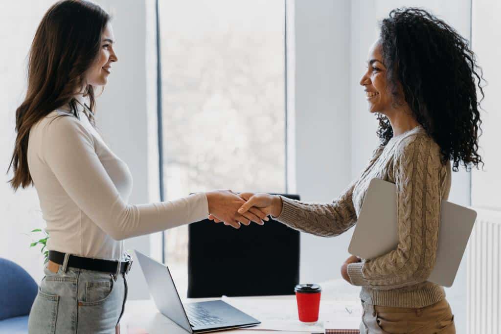 Best CRM Software For Retail and Wholesale Clothing Brands