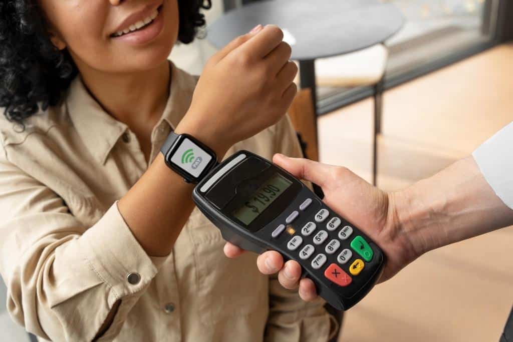 Best POS Systems for Apparel Brands Running Wholesale + DTC + Retail (2026)
