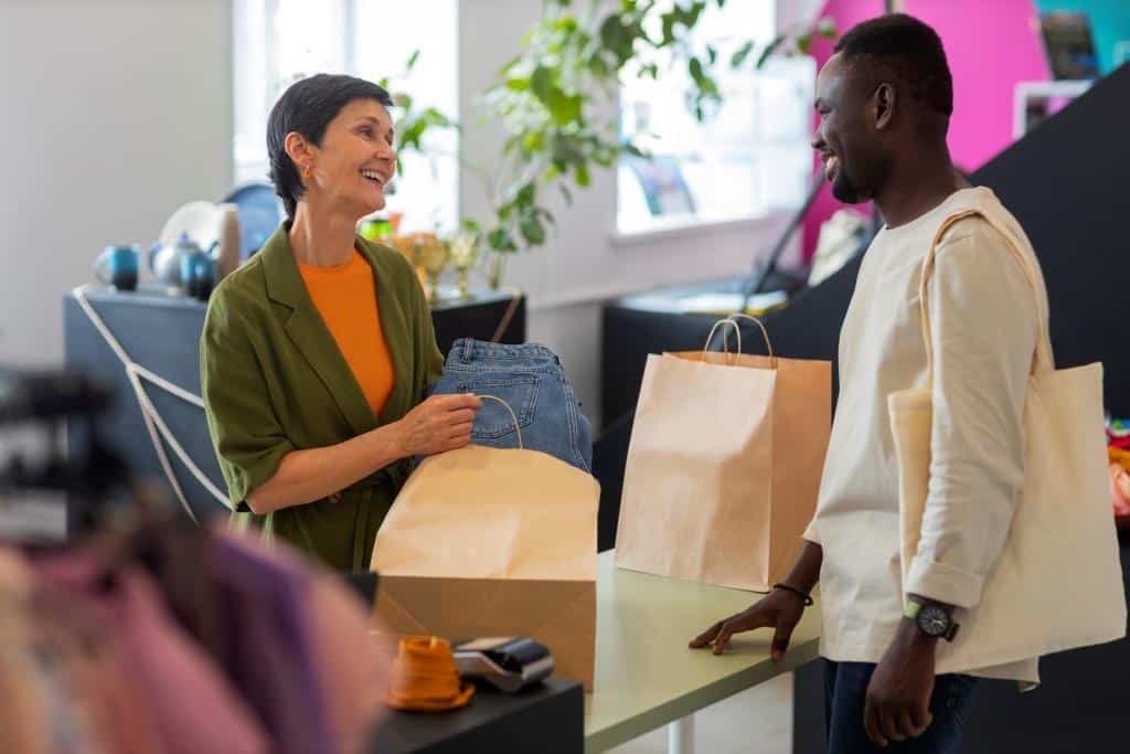 Tips to Drive Repeat B2B Purchases: A Guide for Fashion Brands