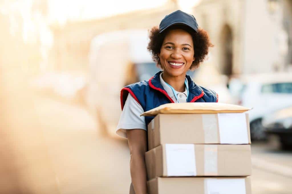 Navigating the World of Wholesale Shipping
