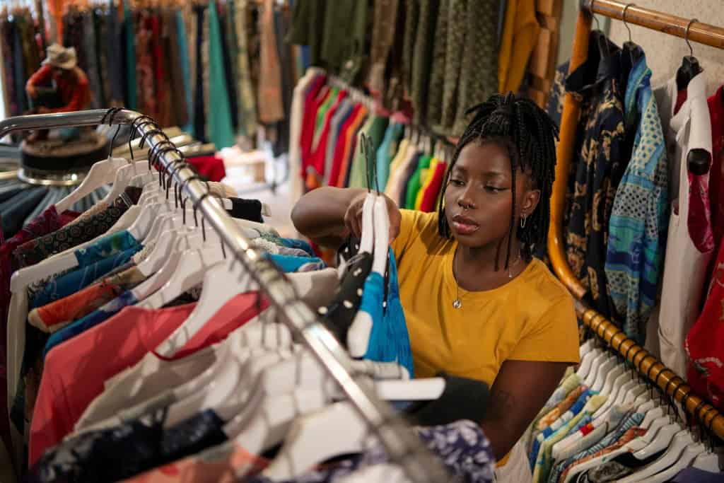 Fashion Supply Chain Management: How Apparel Brands Run It Without Losing Visibility